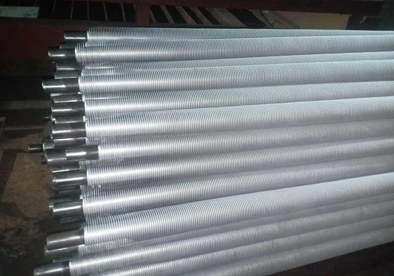 Ứng dụng ống tản nhiệt cánh nhôm trong sản xuất năng lượng tái tạo